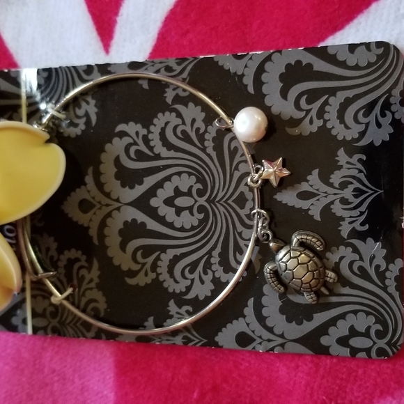 Adjustable bangels - Picture 2 of 3